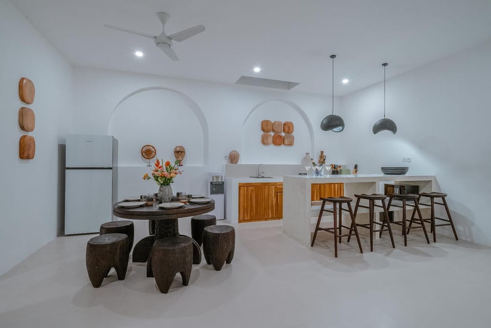 Villa Alba - Mediterranean & Luxury 3BR - Canggu Beach Villa in North Kuta