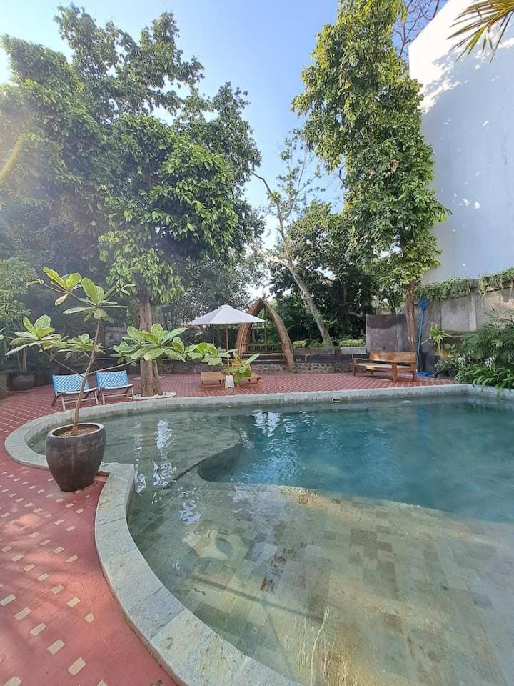 Relaxing Mezzanine 4 in Pererenan Canggu Bali, I Feel Good Villa 4 Villa in North Kuta