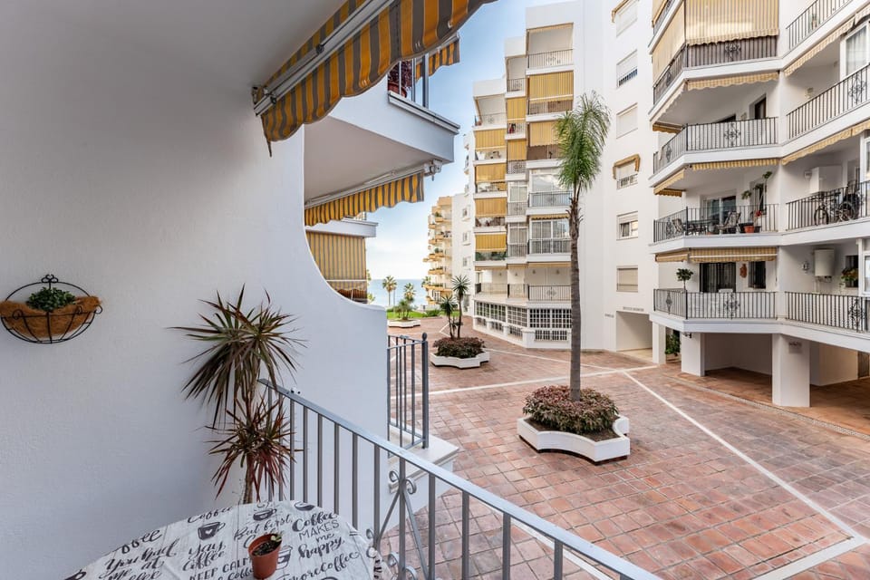 CT 350 - Faro's Marbella Beachapartment - perfect beachconection Apartment in Marbella