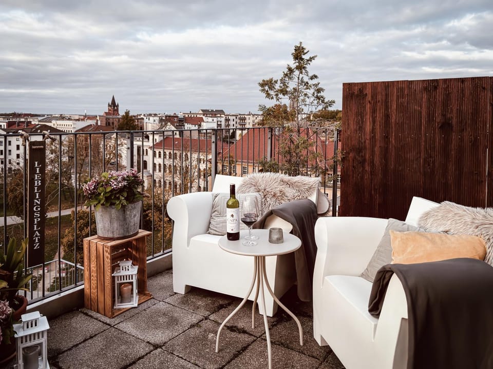 Property building, Balcony/Terrace