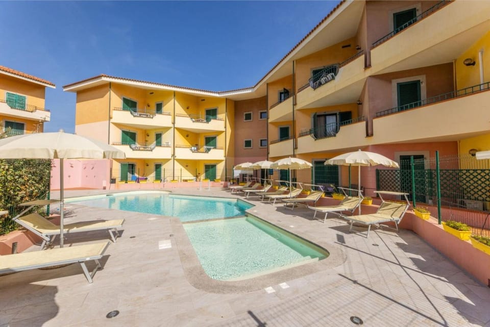 Spring, Winter, Summer, Autumn, Swimming pool