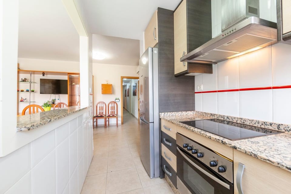 Kitchen or kitchenette, Living room