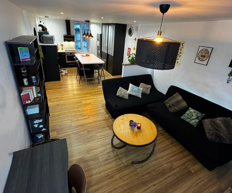 Communal lounge/ TV room