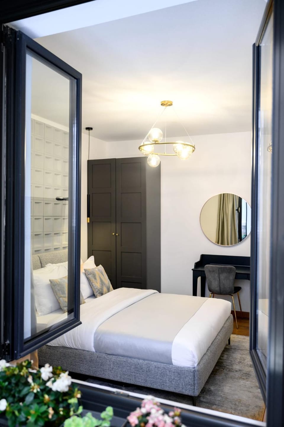Bed, Photo of the whole room, Bedroom, towels, wardrobe