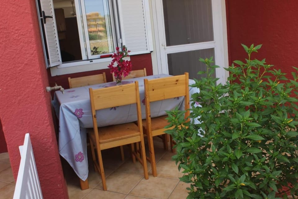 Balcony/Terrace, Dining area