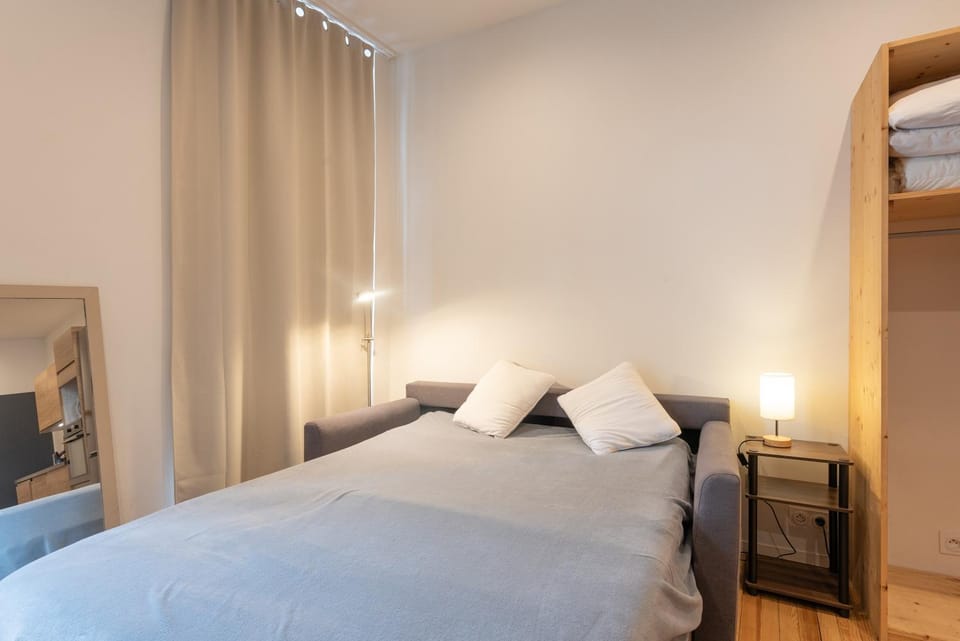 Living room, Bedroom