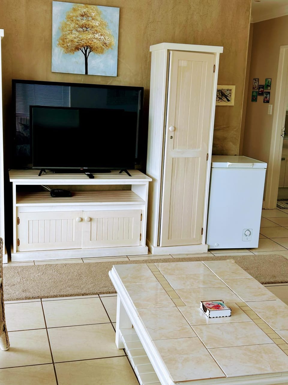 TV and multimedia, Lounge or bar, Seating area