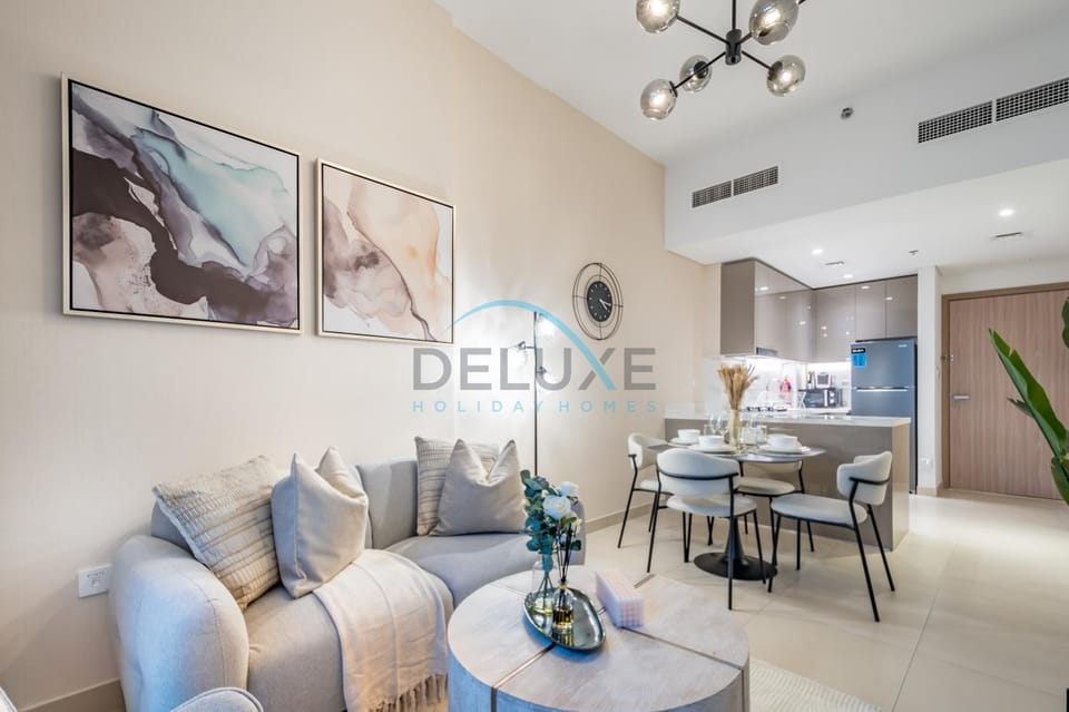 Living room, Dining area, kitchen
