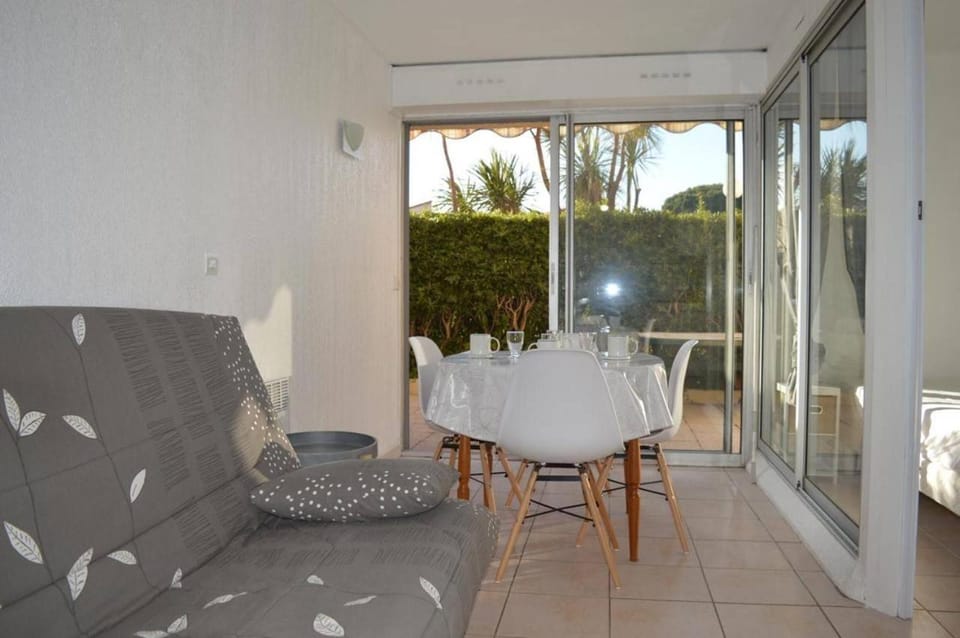 Appartement aux capellans 4 personnes Saint Cyprien sc140-e95 Apartment in Saint-Cyprien