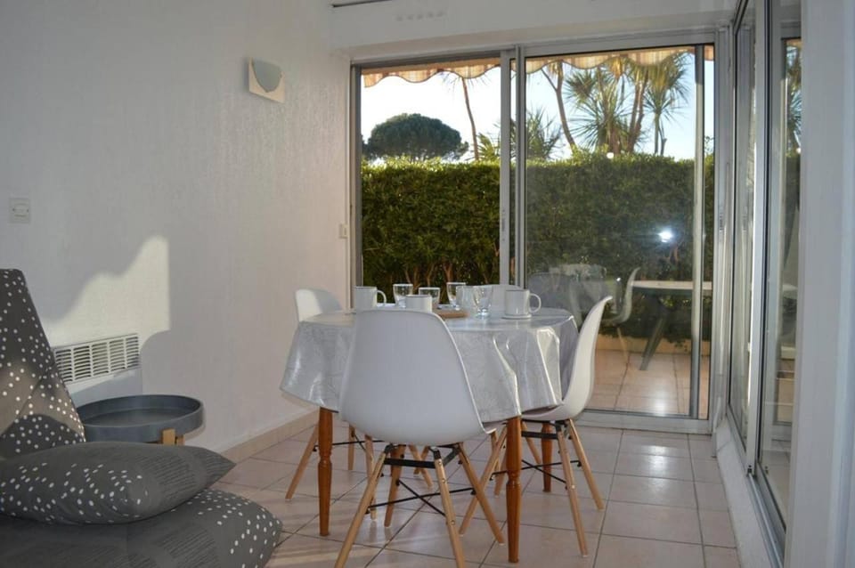Appartement aux capellans 4 personnes Saint Cyprien sc140-e95 Apartment in Saint-Cyprien