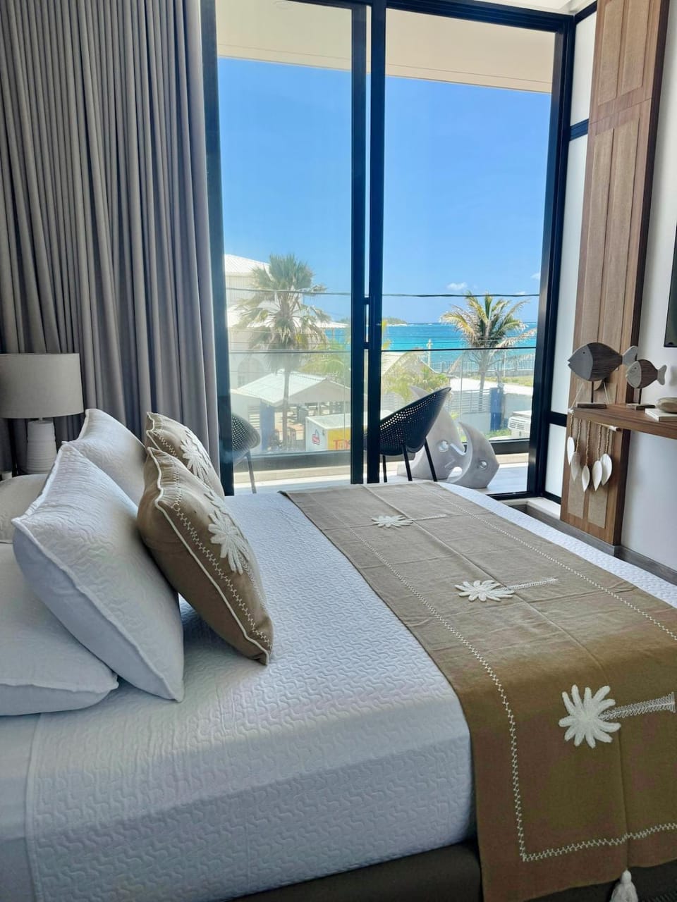Al Mare Waterfront Residences, By Caribe Relax Apartment in San Andres