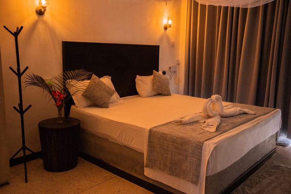 Bed, Night, Bedroom