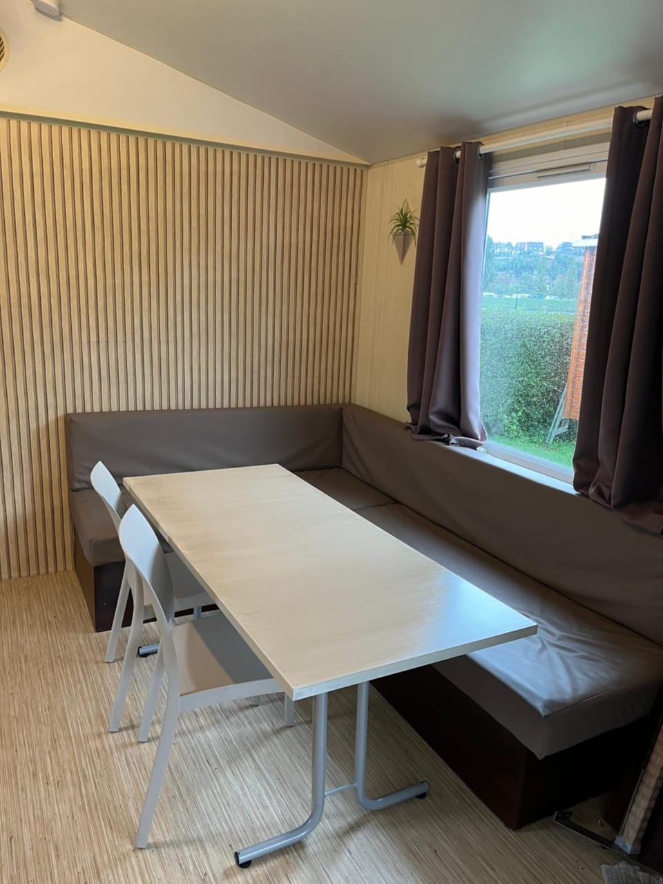 Mobile home climatisé 3 chambres Apartment in Grand Est