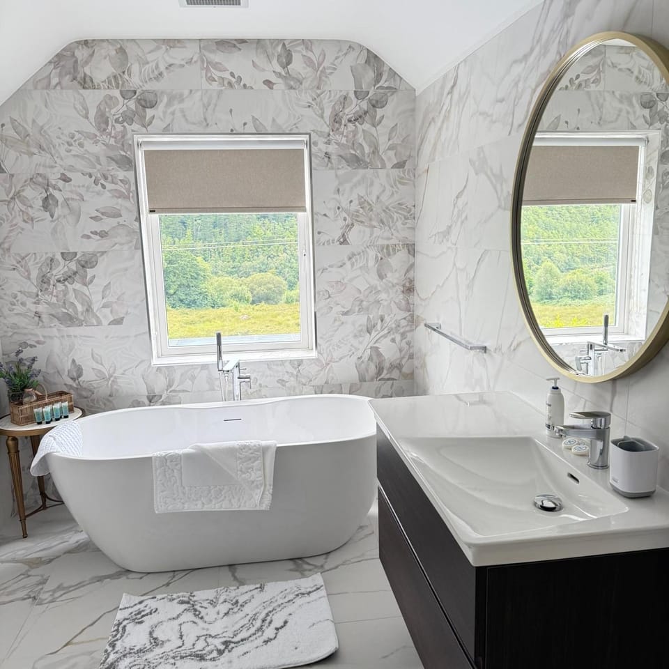 Bathroom, Bath