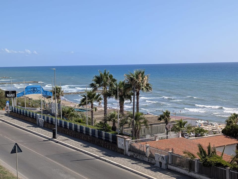View (from property/room), Balcony/Terrace