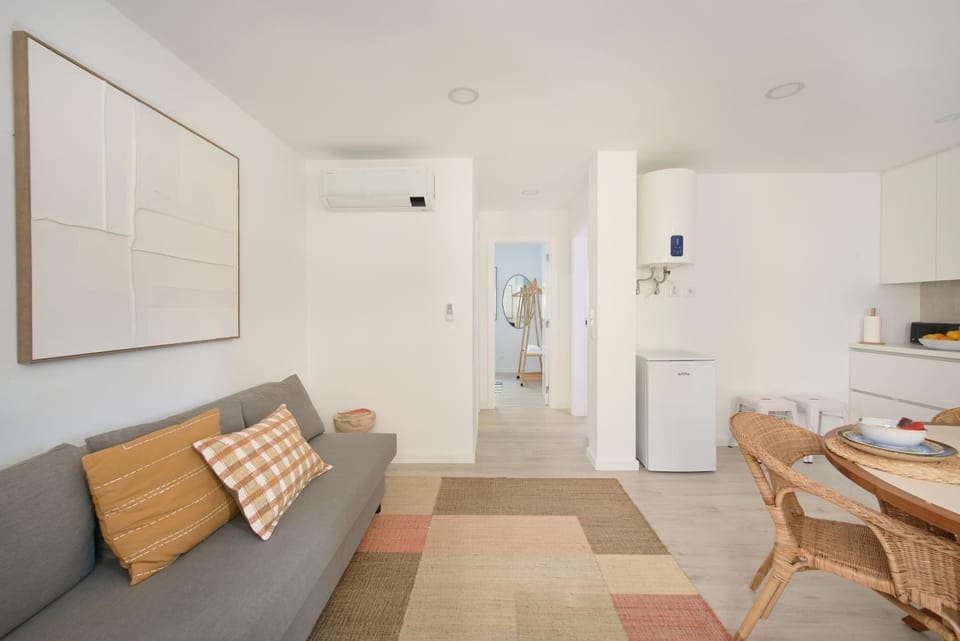 Kitchen or kitchenette, Living room, Dining area