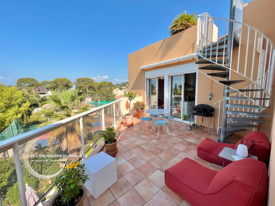 La Frégate - Grand Appartement avec vue sur la mer - Piscine Apartment in Hyères