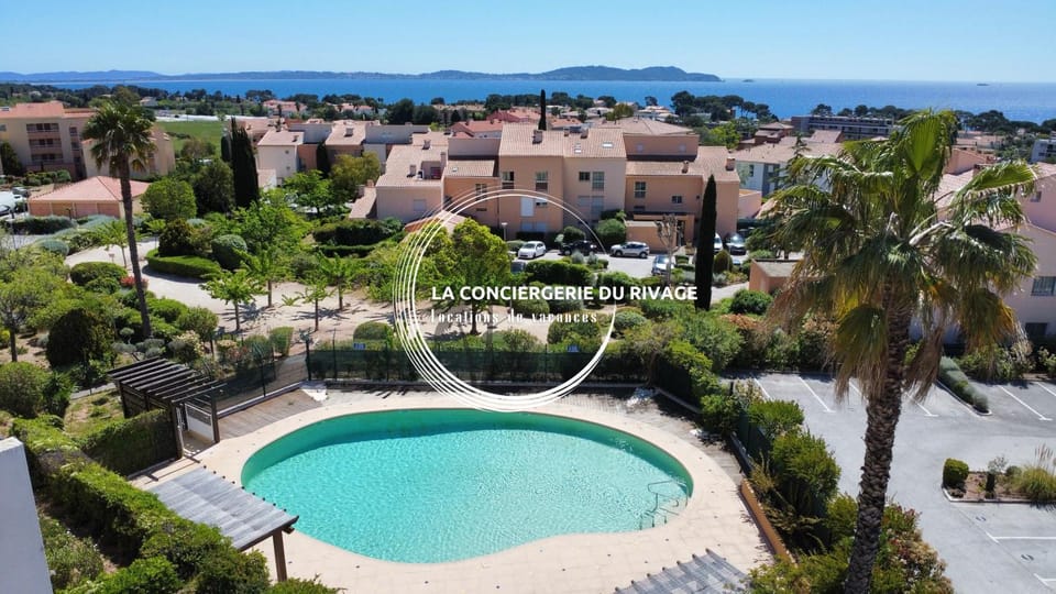 La Frégate - Grand Appartement avec vue sur la mer - Piscine Apartment in Hyères