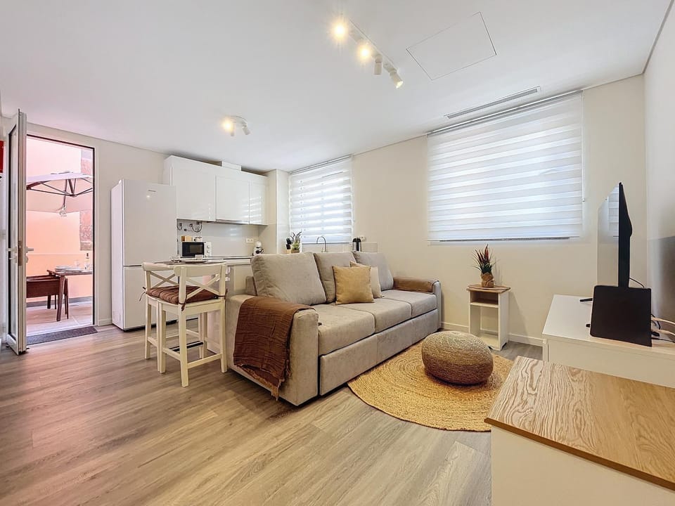 Communal lounge/ TV room, Living room
