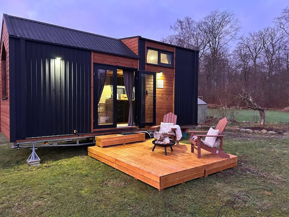 Property building, BBQ facilities
