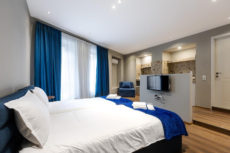 Apart Meidani - Stylish Old Town Apartment with Balcony & Synagogue View Apartment hotel in Tbilisi, Georgia