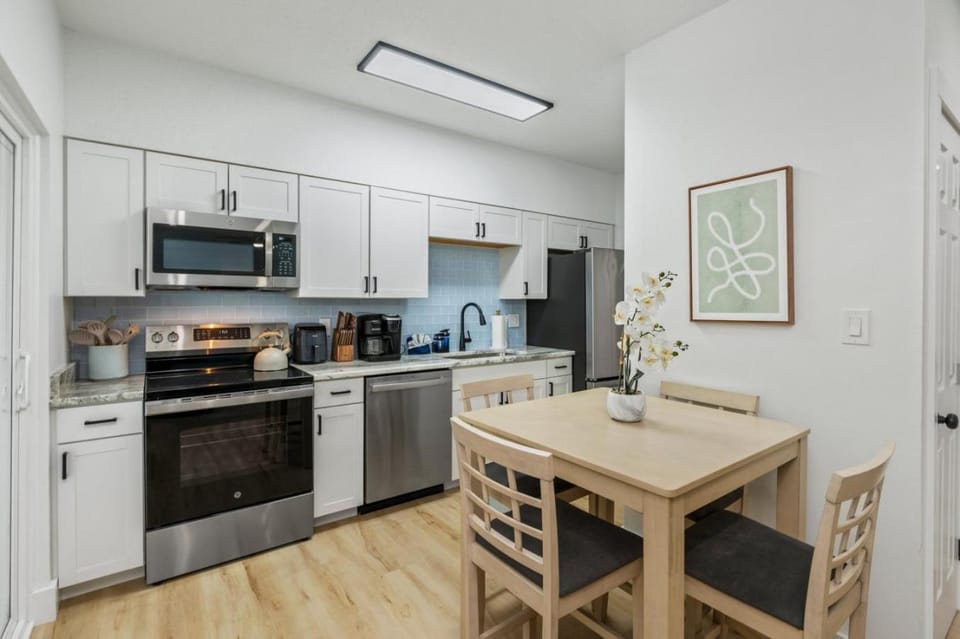 Sunny Haven 617 1BR Townhome in Fort Walton Apartment in Wright