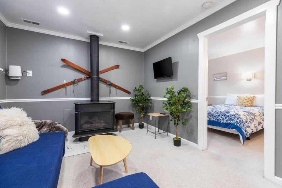 Perfect PC Location Walk to Ski Lift and Main St. House in Park City