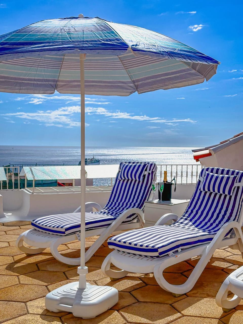 sunbed