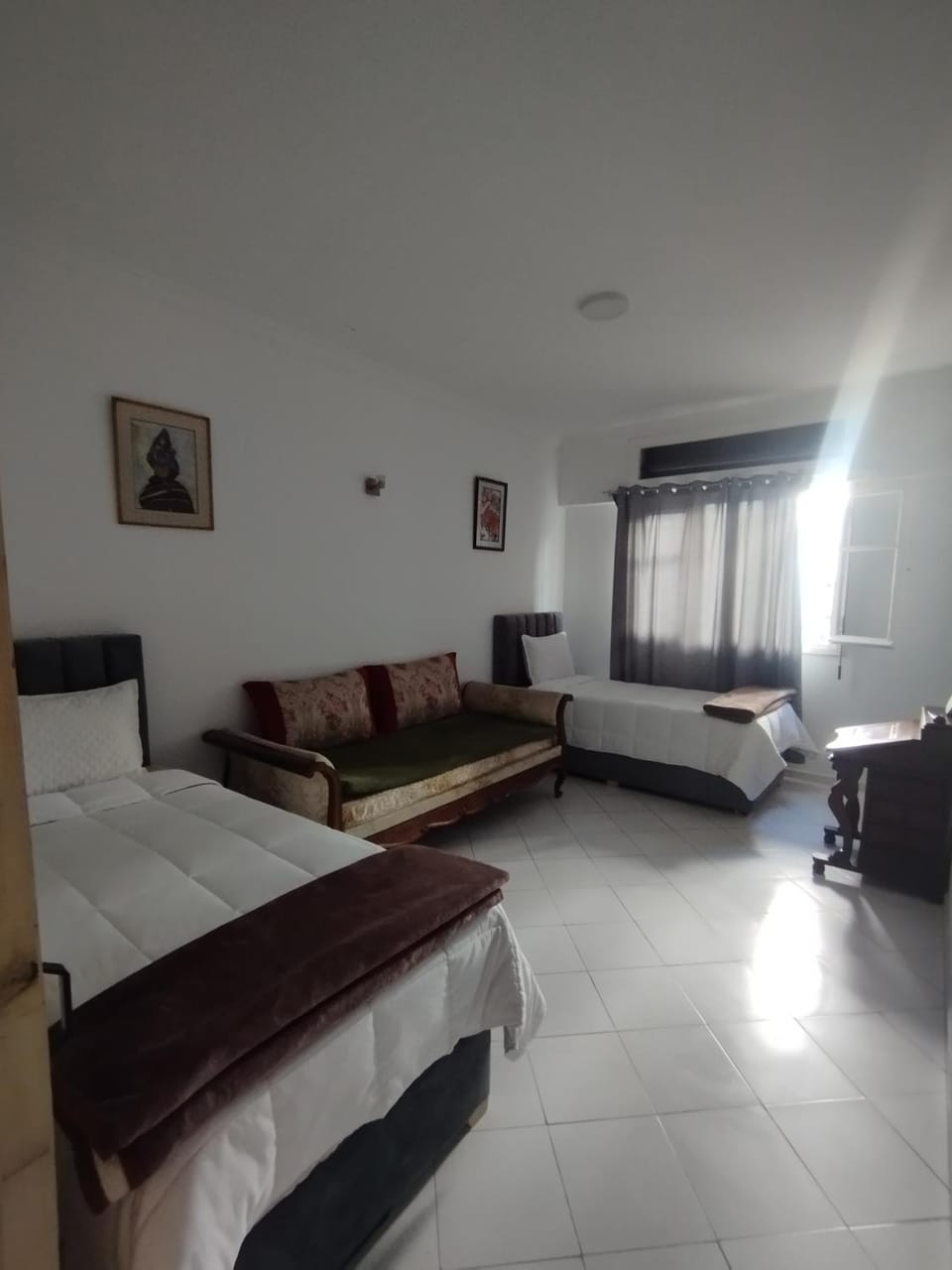 Living room, Photo of the whole room, Seating area, Bedroom