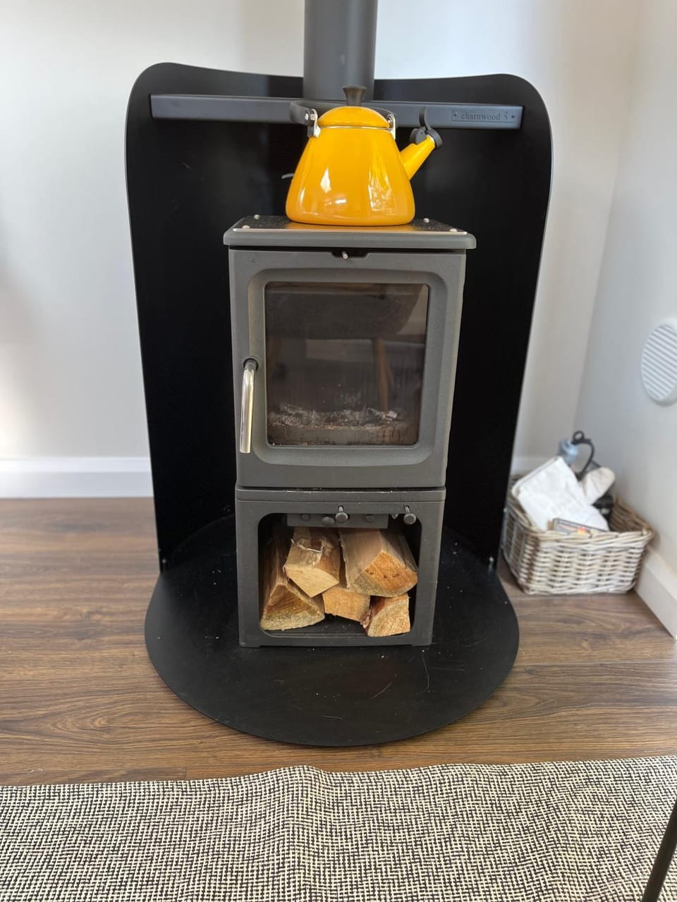 Cabin in Eaves Wood Cabin in Hebden Bridge