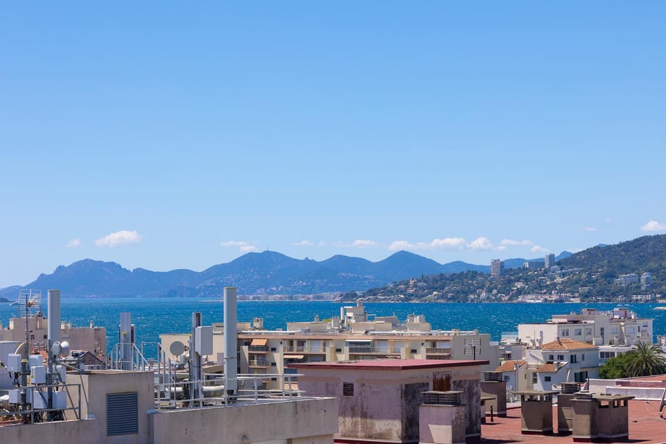 Nearby landmark, Day, View (from property/room), Balcony/Terrace, City view, Mountain view, Sea view