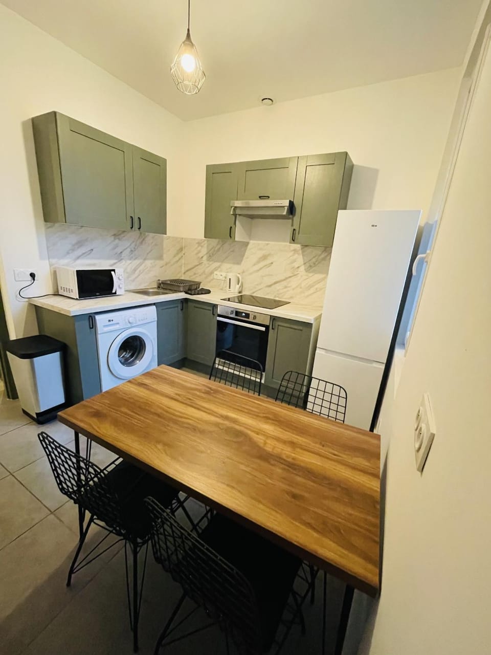 Appartement Californie Beach Apartment in Nice
