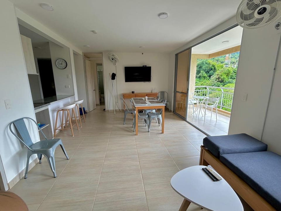 TV and multimedia, Dining area