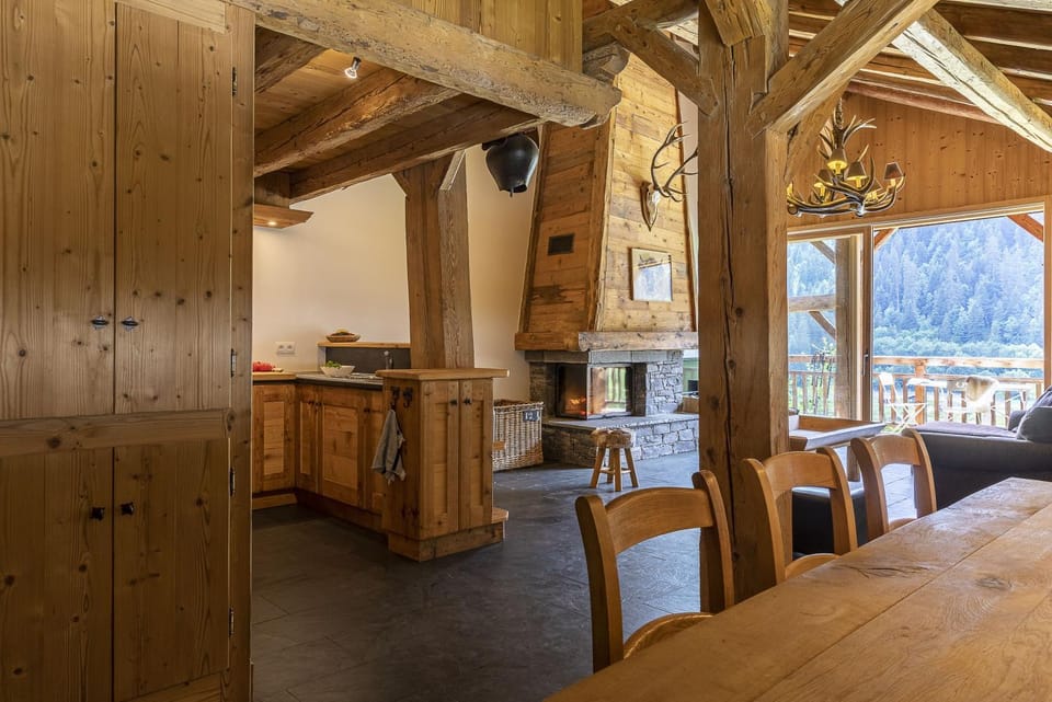 Natural landscape, Kitchen or kitchenette