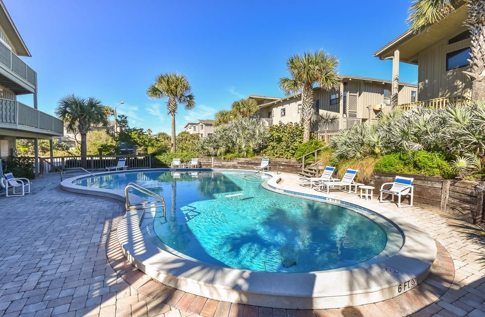 Sunnyside Up Townhome at Sea Dunes - Ocean View & Next to Pool - B6 Up Apartment in Edgewater