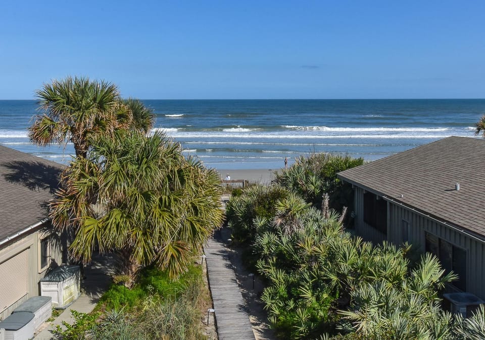 Sunnyside Up Townhome at Sea Dunes - Ocean View & Next to Pool - B6 Up Apartment in Edgewater