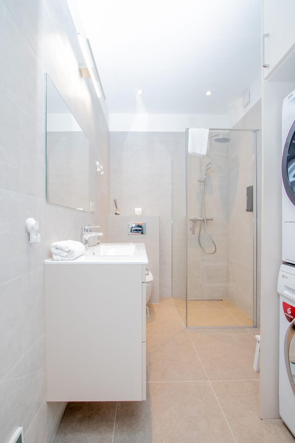 Shower, Bathroom, towels