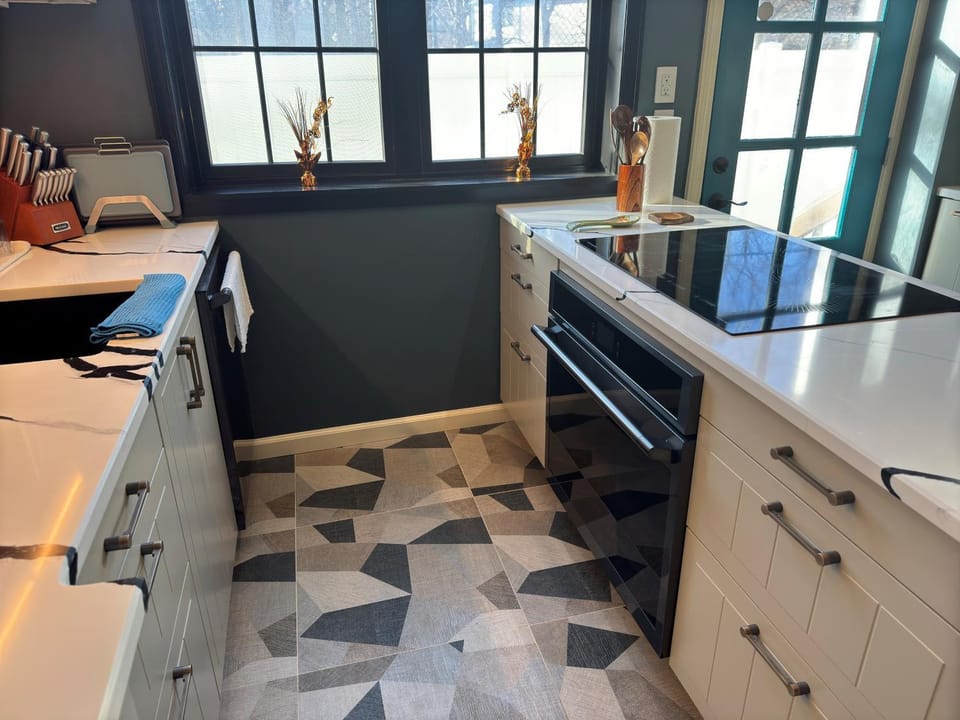 NEW Modern Private Entrance 2 BD Apt Minutes to NYC Apartment in Jersey City