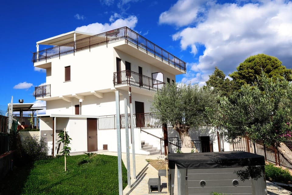 Trabia Casa Bianca A Villa in Sicily