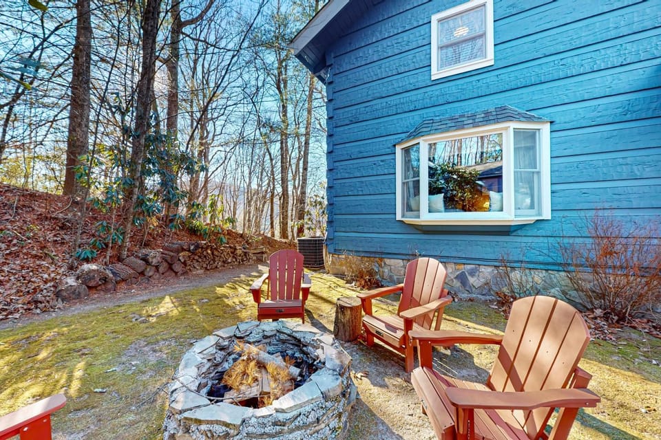Treehouse Retreat House in Sky Valley