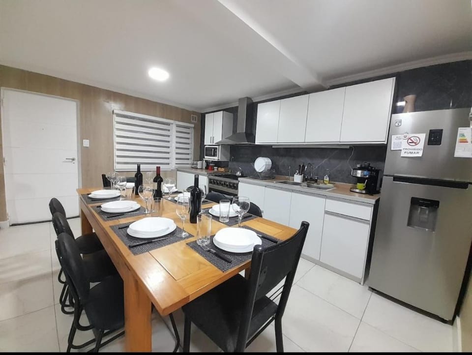 Kitchen or kitchenette, Dining area, oven, stove, toaster