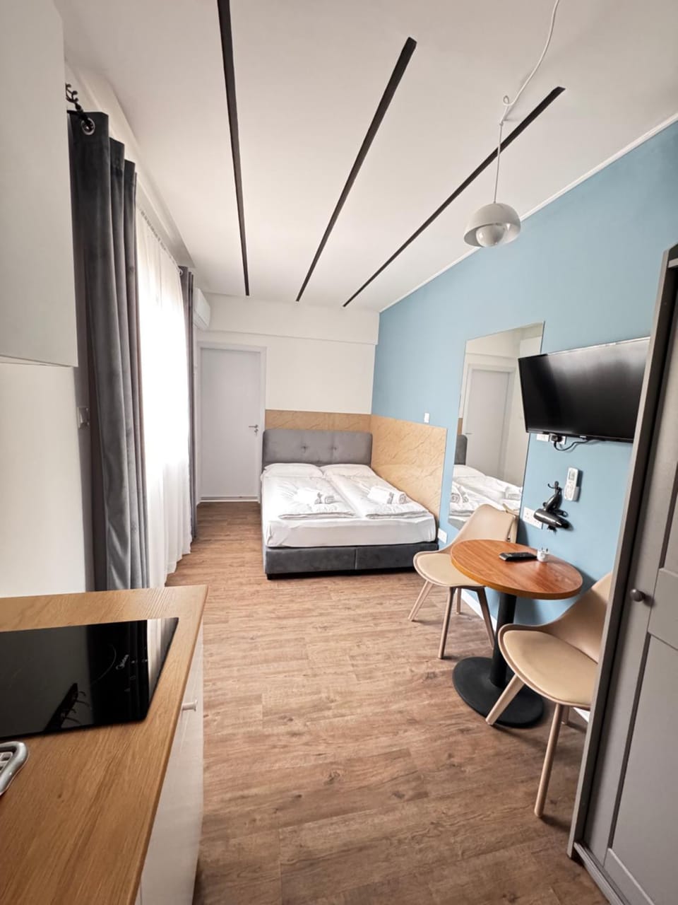 Modern Studio 7 private Kitchenette and Bathroom Apartment in Limassol City