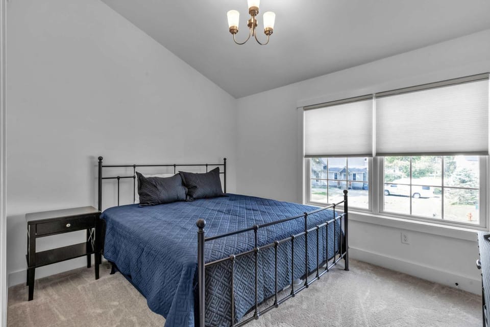 Spacious Townhome with Fireplace House in Ellicottville