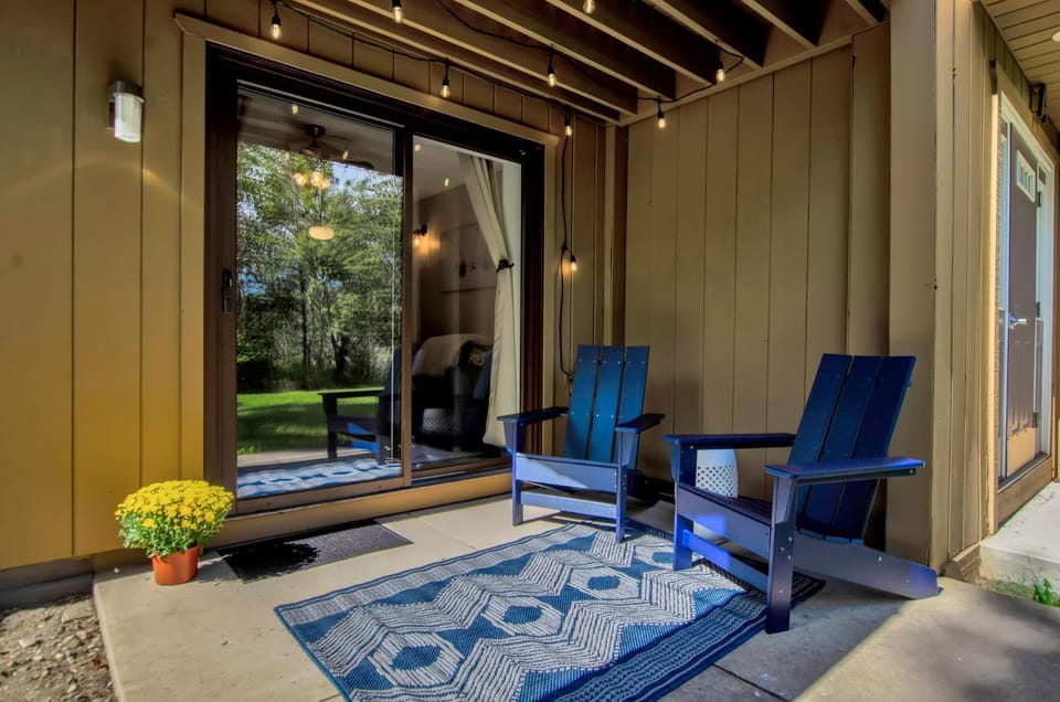 King Bed Patio Scenic Views Pickleball House in Cattaraugus