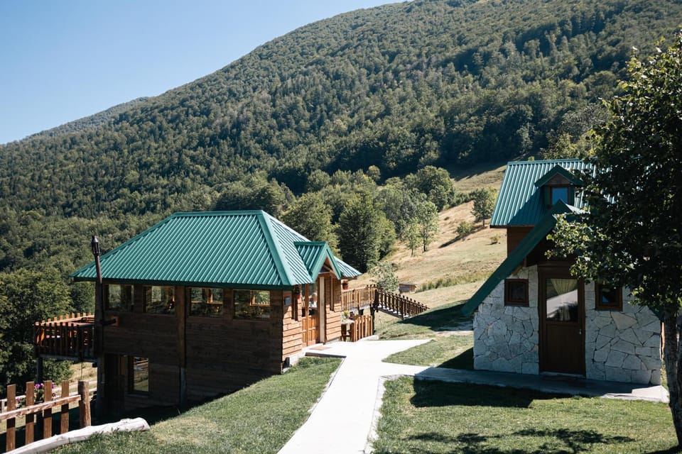 Kamp Kruščić - Laništa Chalet in Montenegro
