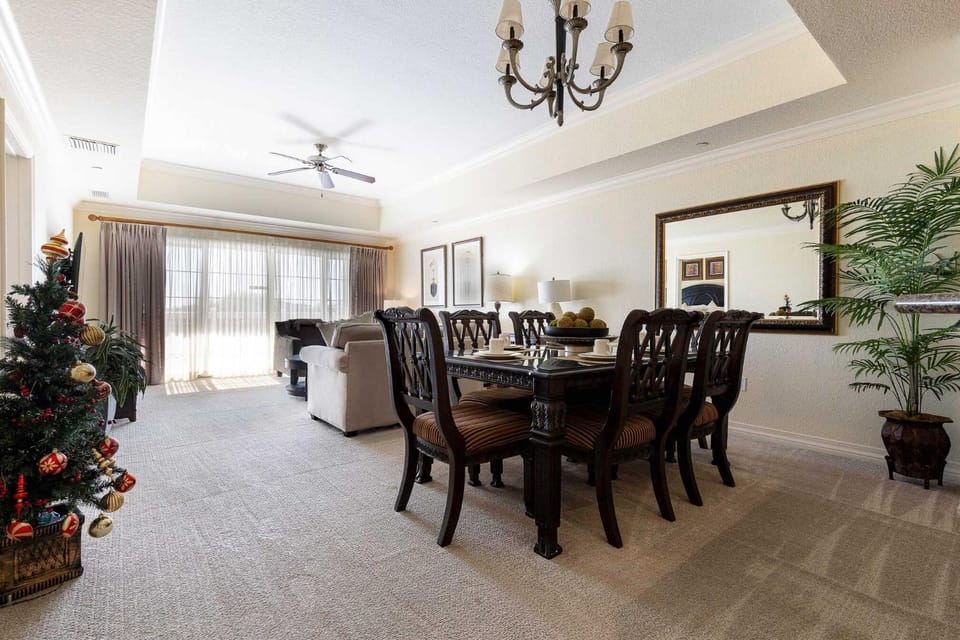 3BR Family Apartment for 8 Peaceful Residential Retreat Apartment in Four Corners