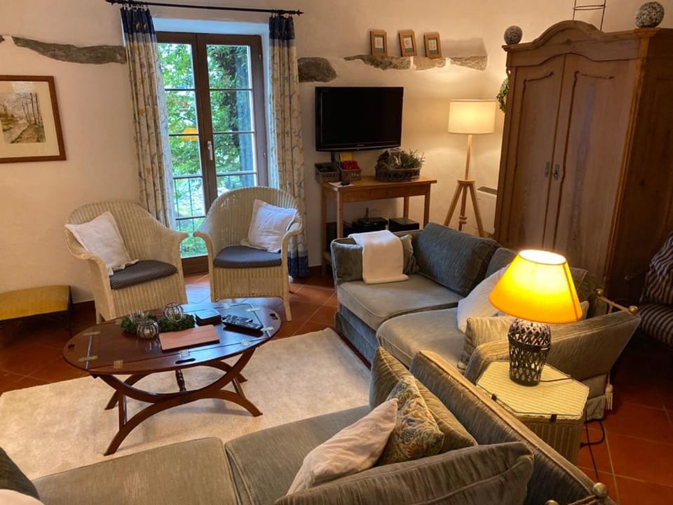 Rustico Gatto by Fewotessin House in Locarno