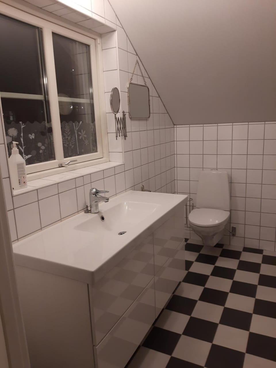 Toilet, Bathroom