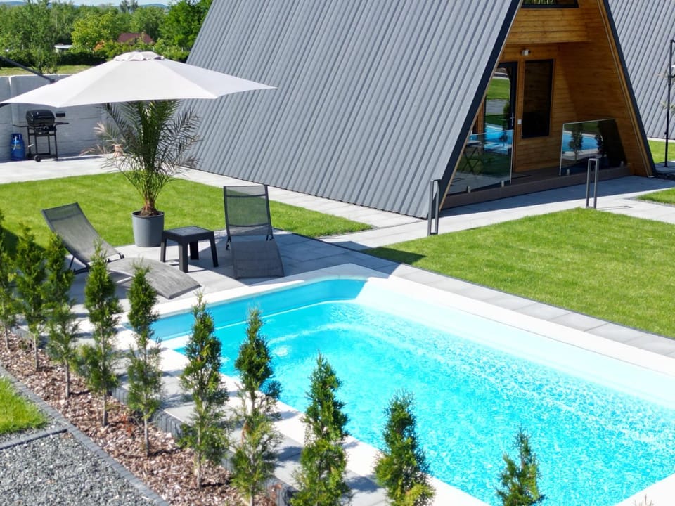 Day, Bird's eye view, Garden, Pool view, Swimming pool, sunbed
