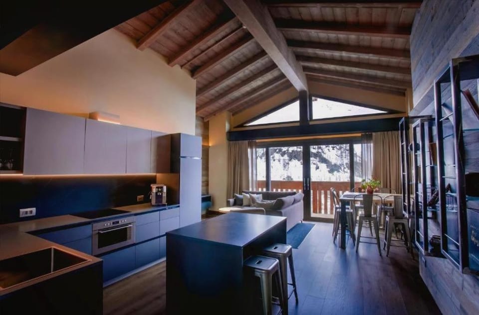 La Cresta Chalet Apartment hotel in Breuil-Cervinia
